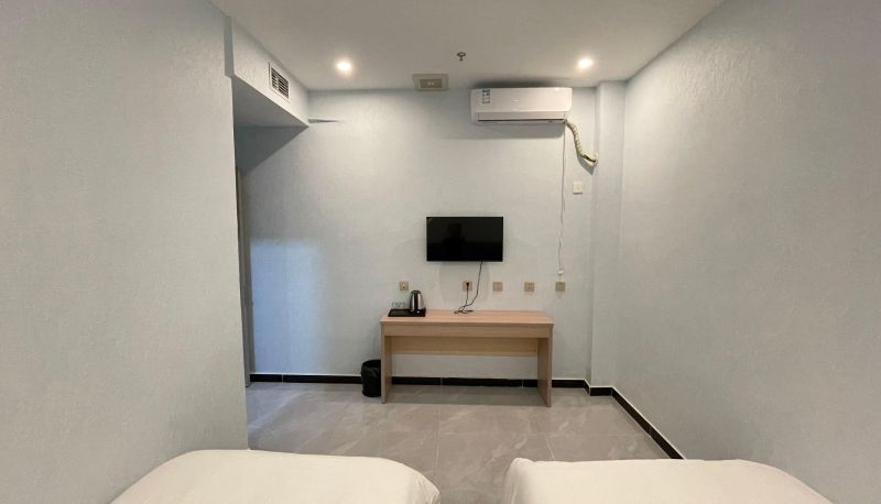 Room - Longhua Hotel (Sanhe Yanjiao Zhongzhao Fu Store)