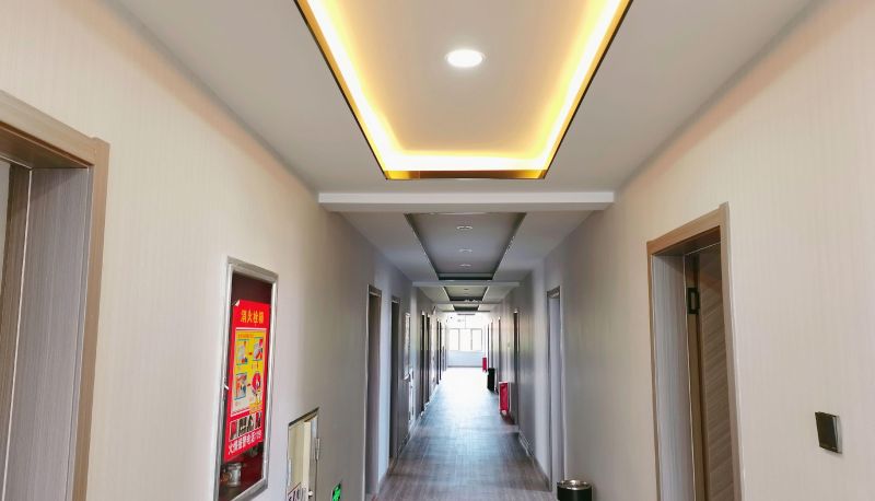 Zewnętrzna część hotelu - Jinjiang Hotel (Tekes Bagua City Branch)