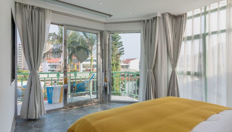 Zimmer mit Balkon - ACE Twin Coast Design Villa (Xiamen University Baicheng Store)