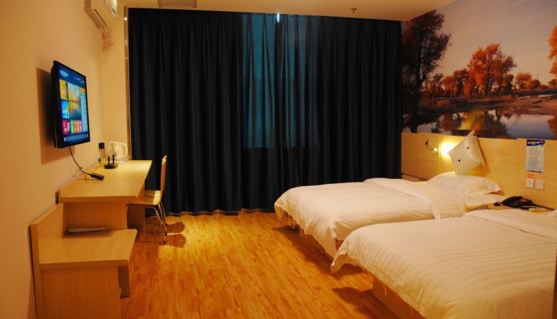 Camera business - Lijun Hotel in Wujiaqu