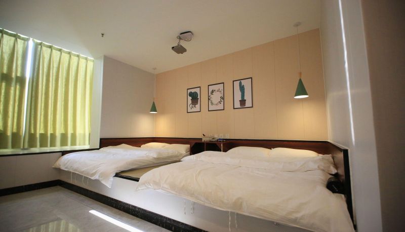 Zimmer - Home Inn - Beijing Pinggu Century Plaza Huayi Hotel