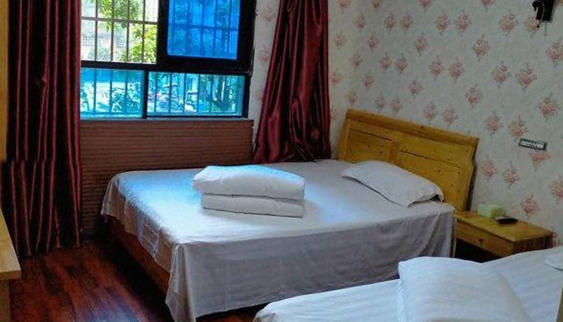 Kamer - Chongqing Tianwaitian Business Hotel