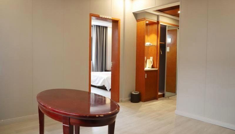 Camera - Fuzhenwang Hotel (Zhoushan Automobile Passenger Transport Center Store)