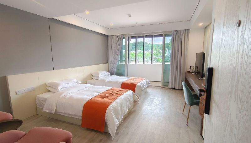 Habitación con balcón - Mingyue Mountain Yaju Hot Spring Hotel