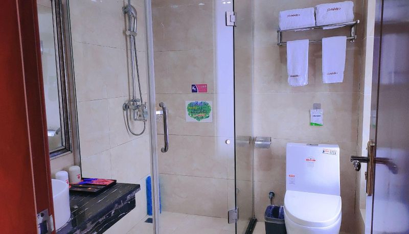 Camera business - Junyi Chain Hotel (Duyun Bus Terminal Store)