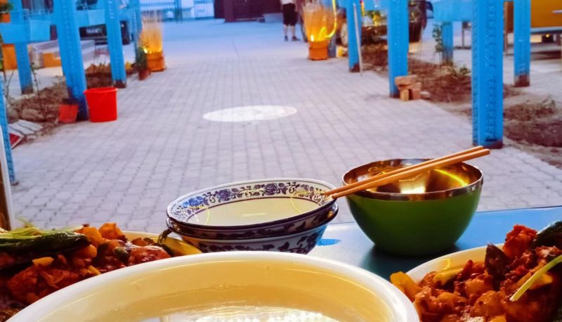 Area esterna dell'hotel - Pomegranate Hotel (Turpan High Speed Railway Station Store)