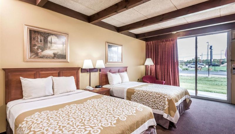 Kamer - Days Inn by Wyndham Niles