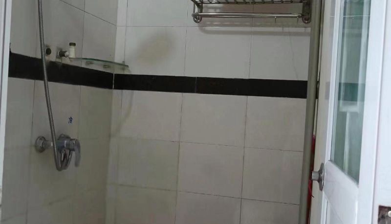 Camera - Yiqing Business Hotel