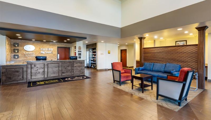 Sala - Comfort Suites Near Denver Downtown