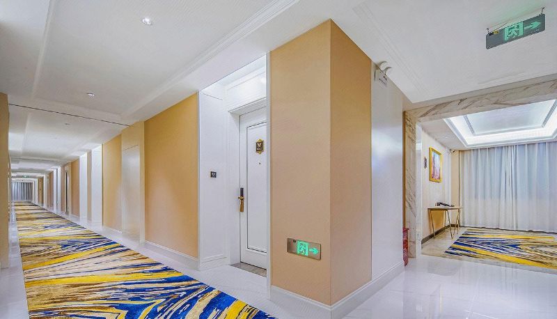 Zewnętrzna część hotelu - Vienna International Hotel   Wuhu Yinhu Xingyue Plaza Store