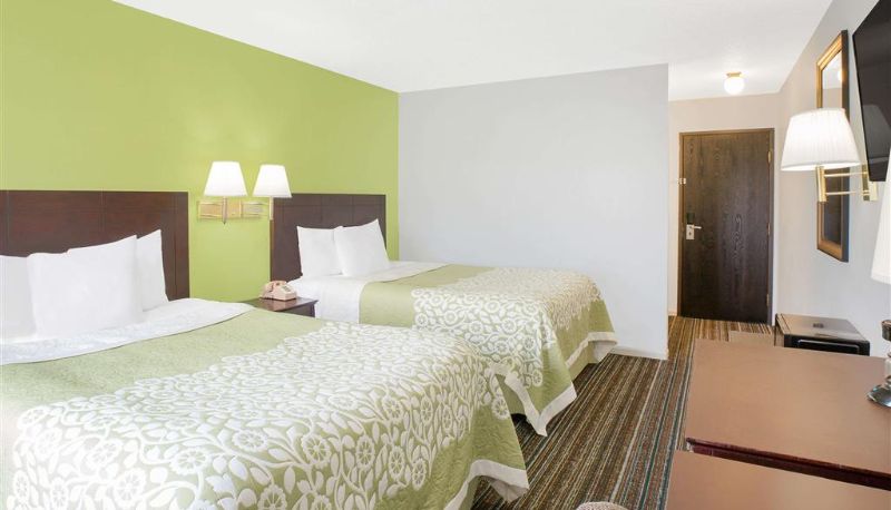 Zimmer - Days Inn by Wyndham York