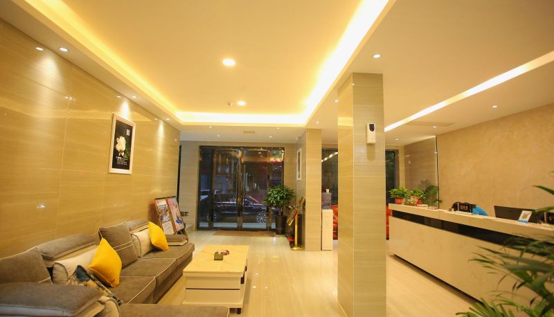Zona exterior del hotel - Rocky Lodge Hotel (Shishou Jianshe Road Branch)
