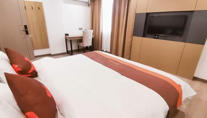 Pokój typu business - Home Inn - Jiujiang Lushan People's Square Paibai Cloud Hotel