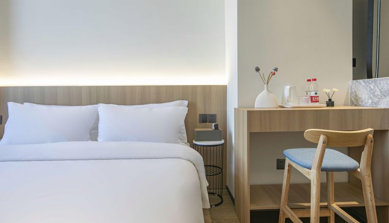 Zimmer mit Balkon - Yelia Seaview Sunrise Villa (Huandao Road Huangcuo Beach Store)