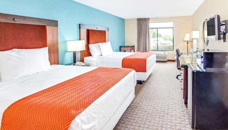 Quadrupla - Days Inn by Wyndham College Park Atlanta Airport South