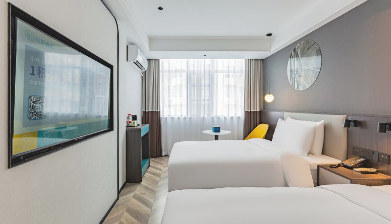 Zimmer - Hello Wuhan Hanzheng Street Subway Station Hotel