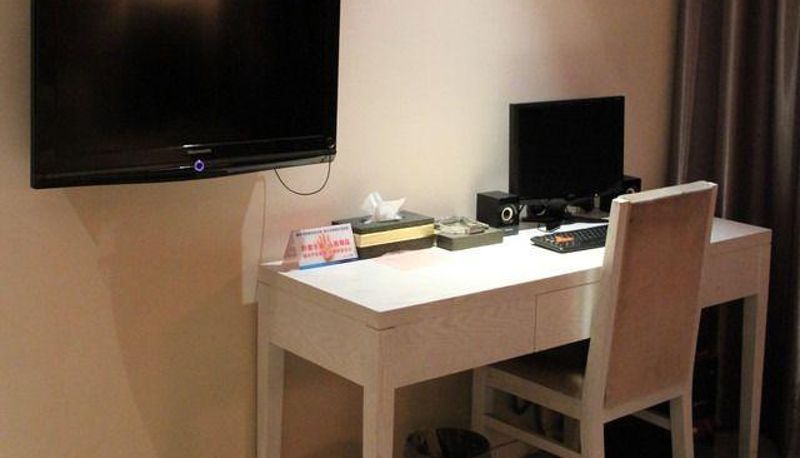 Area esterna dell'hotel - Green Valley Mingzhu Business Hotel