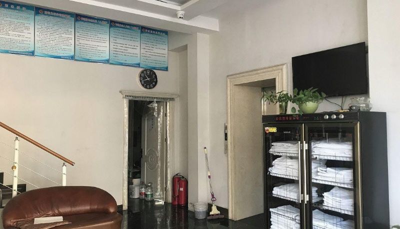 Zewnętrzna część hotelu - Zhicheng Business Hotel