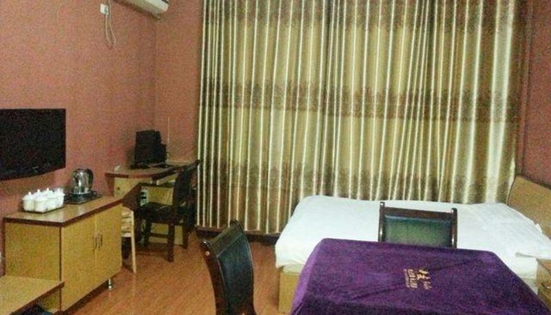Camera - Red Star Hotel (Wuxing Street Branch)