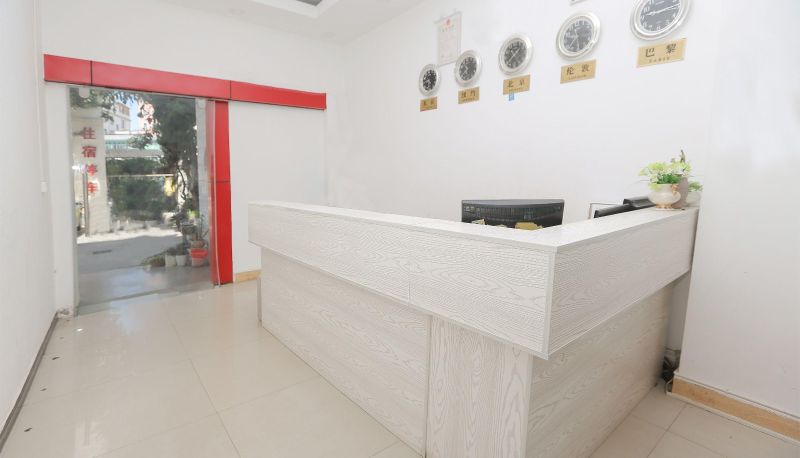 Area esterna dell'hotel - Dali Longteng Hotel