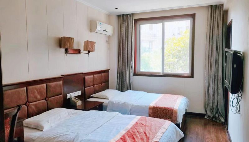 Zimmer - Lakeside Business Hotel (Jiayu Erqiao Park Store)