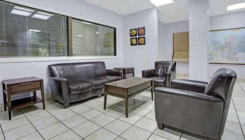 Hal - Days Inn by Wyndham Norfolk Military Circle