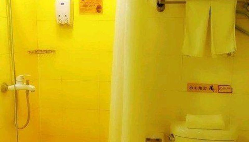Camera business - Home Inn (Shihezi East Fifth Road Development Zone Passenger Station Store)