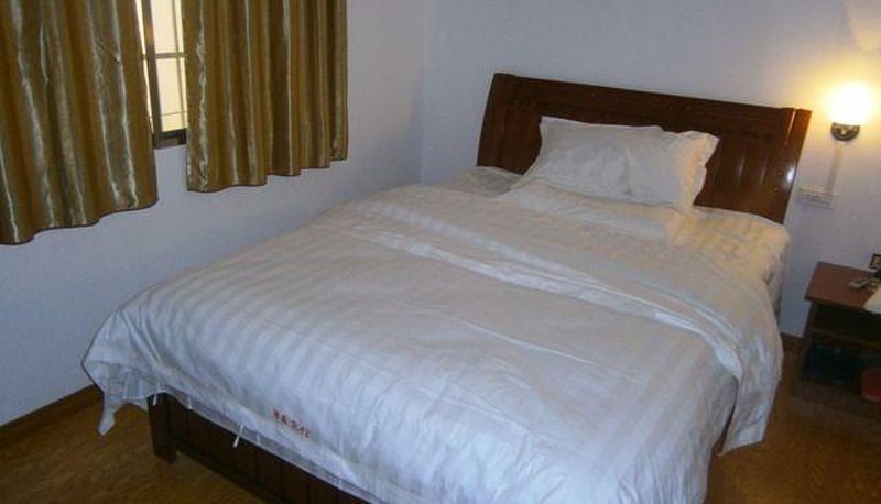 Area esterna dell'hotel - Zexin Hotel