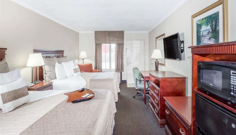 Room - Days Inn by Wyndham Destin