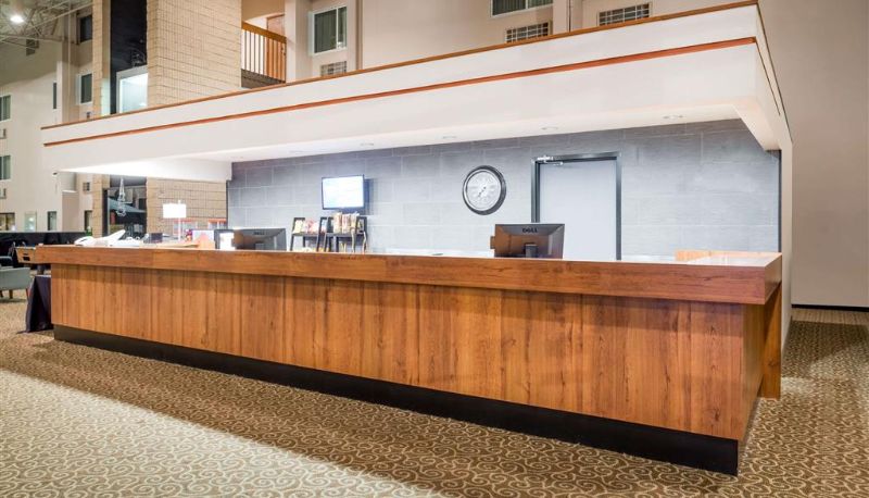 Lobby - Days Inn by Wyndham Kirksville