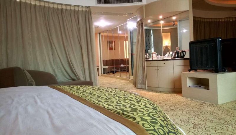 Suite - Ford Hotel