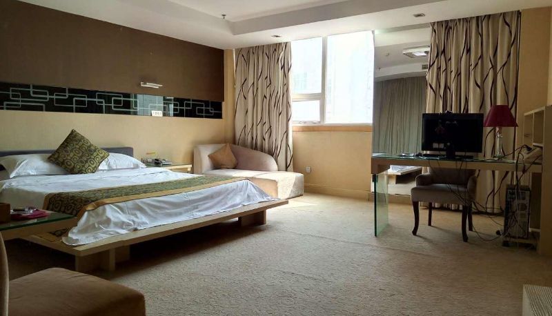 Suite - Ford Hotel