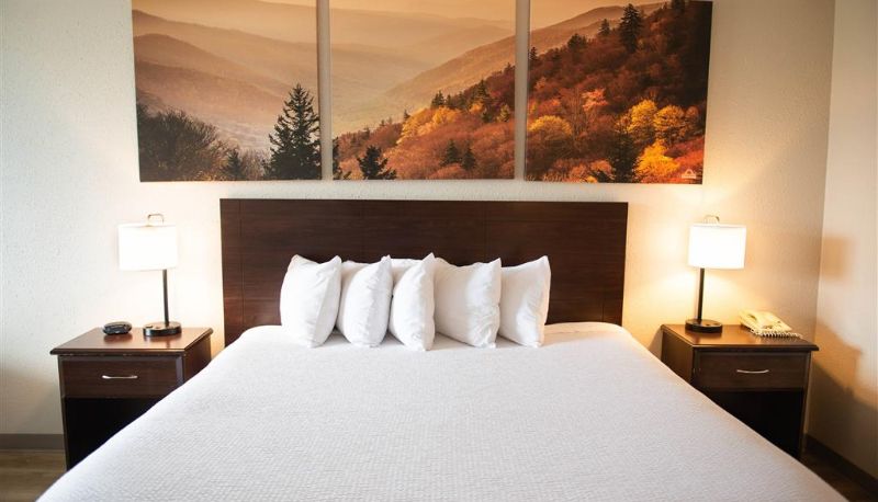 Zimmer - Days Inn by Wyndham Waynesboro