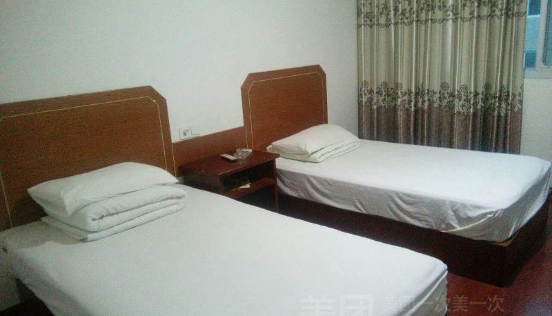 Camera - Huazhu Small Hotel