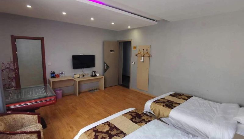 Habitación corporativa - Happy Holiday Hotel