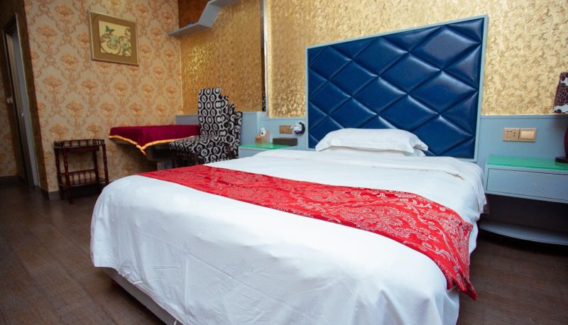 Camera business - Watchman Hotel