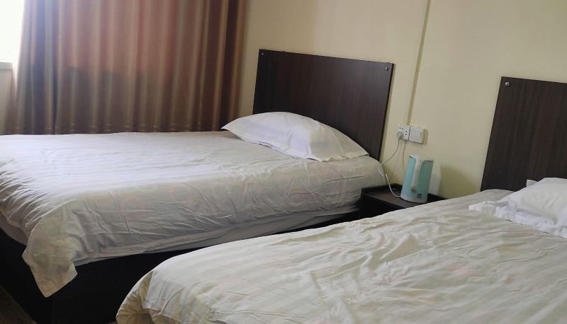 Zimmer - Tiantian Business Hotel