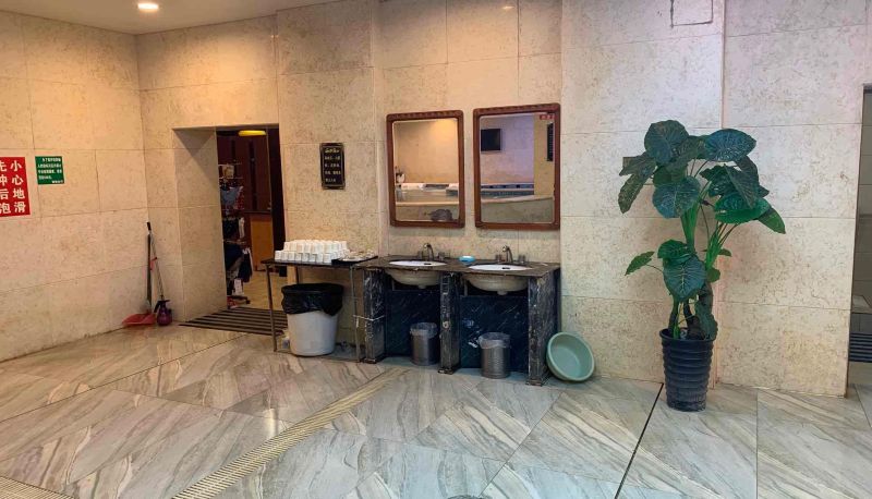 Hotel Außenbreich - Bishui Yuntian Bathing Hotel (Part 1)