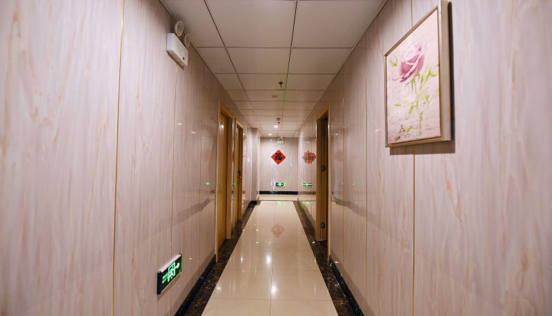 Zewnętrzna część hotelu - Guomenglou Hotel