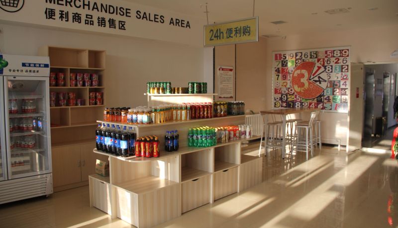Zona exterior del hotel - Pai Hotel (Hami Baoda Logistics Park Car Friend Inspection Station Store)