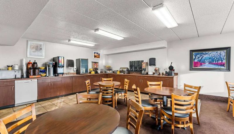 Restaurant - Days Inn by Wyndham Sioux Falls Empire