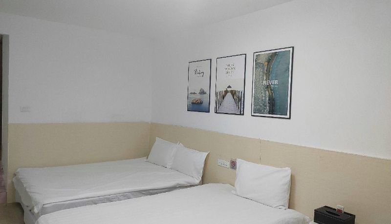 Zimmer - Xiantao Non staple Food Hotel