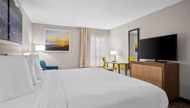 Room - Days Inn by Wyndham Dallas Plano