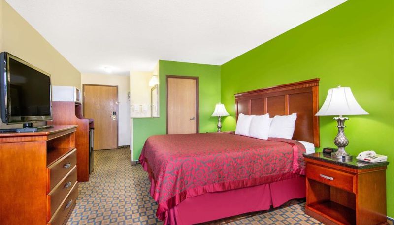 Kamer - Days Inn & Suites by Wyndham Wichita