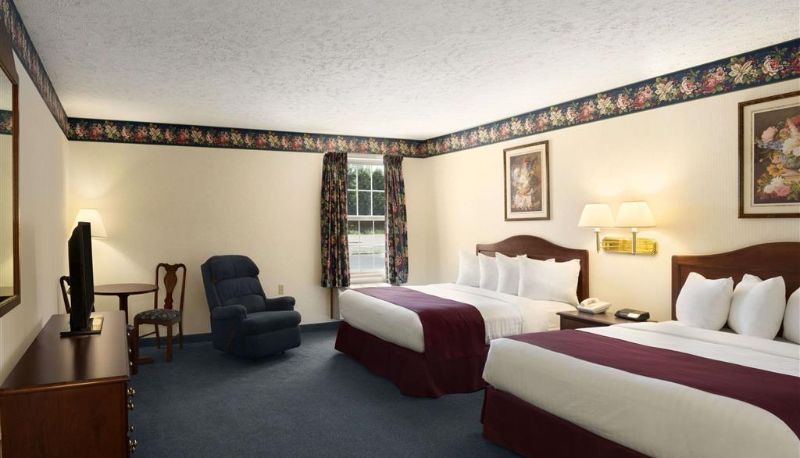 Camera - Days Inn by Wyndham Grayling