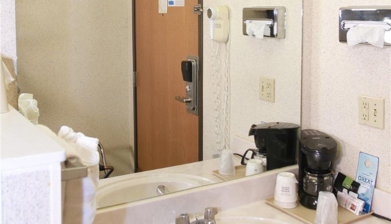 Camera - Travelodge by Wyndham Guymon