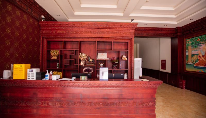 Zewnętrzna część hotelu - Maqinggangri Hotel
