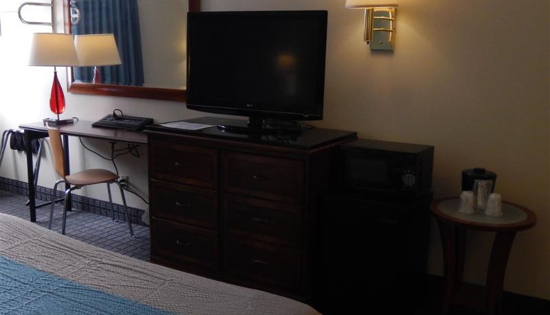 Camera - Motel 6 McGraw NY