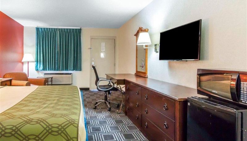 Camera - Econo Lodge Lanett