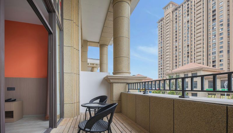 Zimmer mit Balkon - Huatao Light Luxury Hotel (Xinda Huayu Sunshine Lake Yue Store)